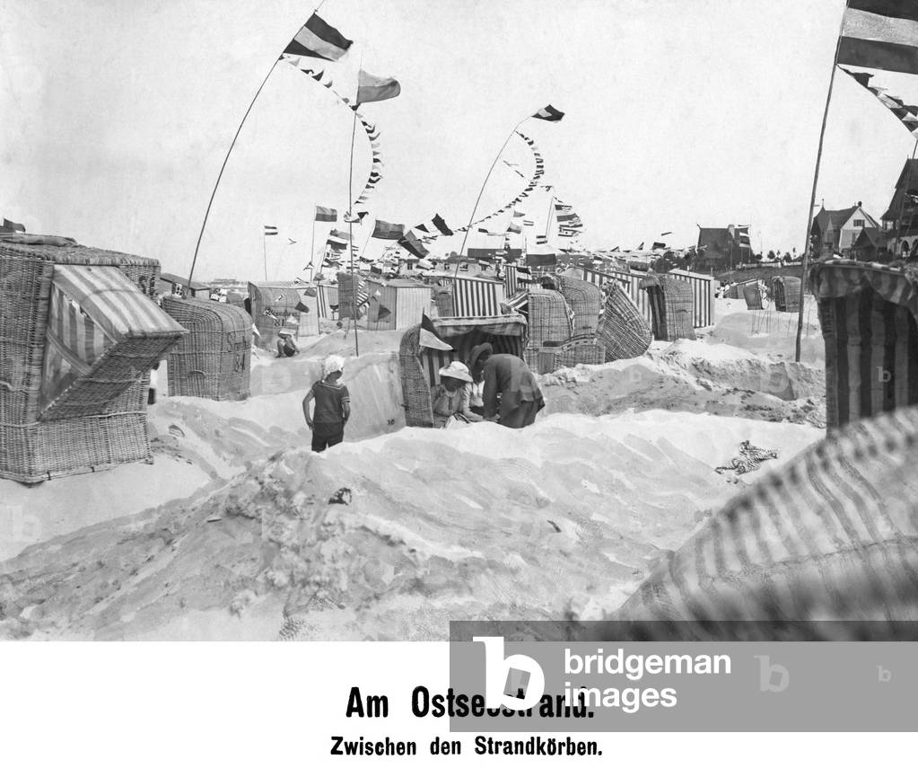 On the Baltic Sea beach, 1919 (b/w photo)