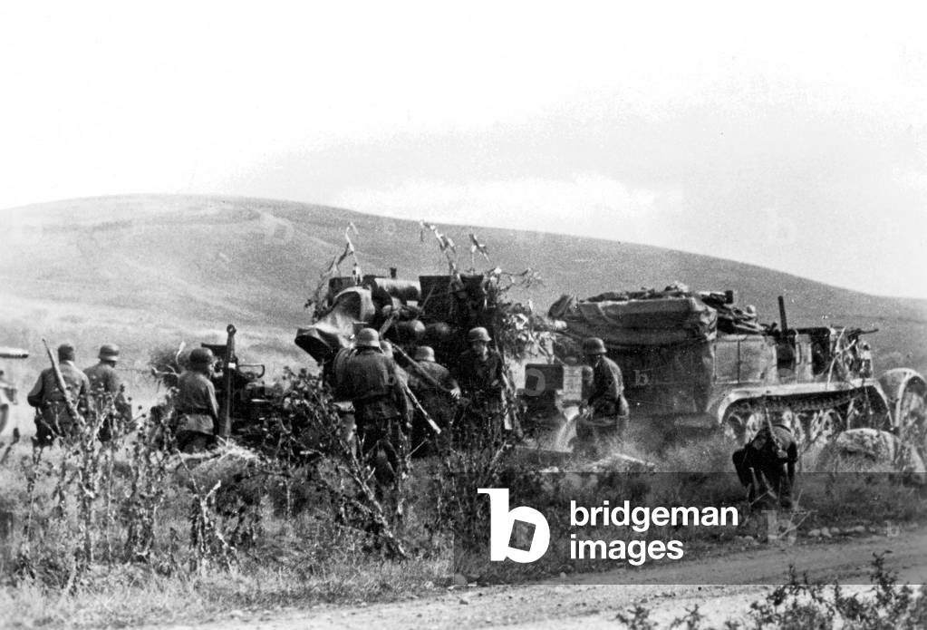 German 8.8cm Flak 36 on the Eastern Front, 1942 (b/w photo)