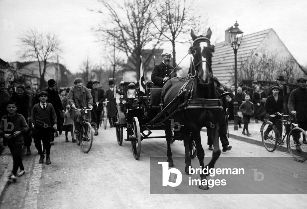 Gustav Hartmann, 1928 (b/e photo)