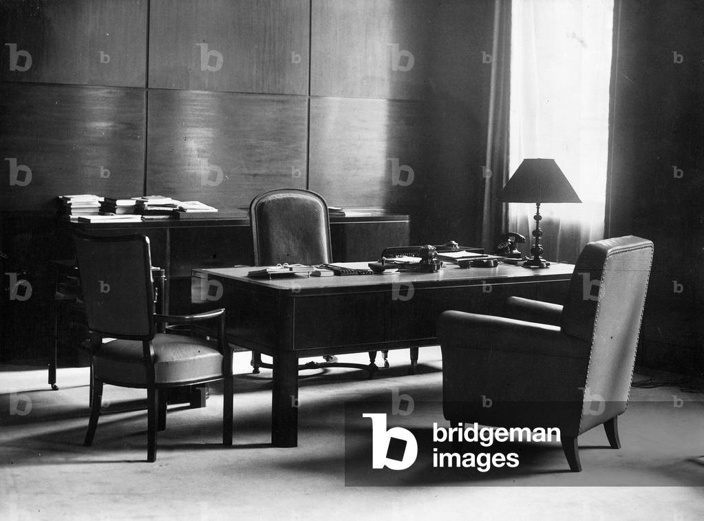 Interior of the Reich Chancellery (b/w photo)