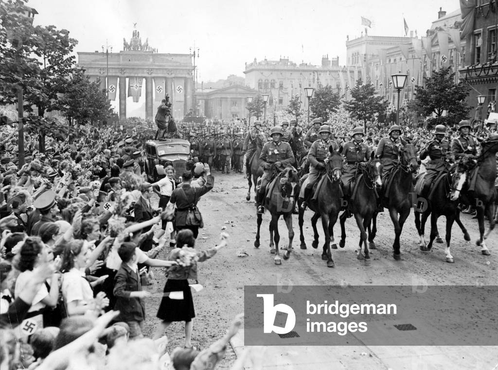 Victory parade after the end of the campaign in France, 1940 (b/w photo)