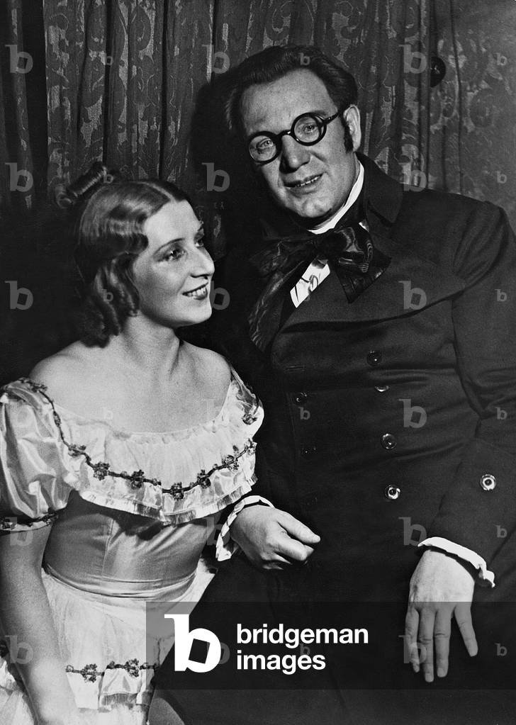 Richard Tauber with Mini Gynes, 1932 (b/w photo)