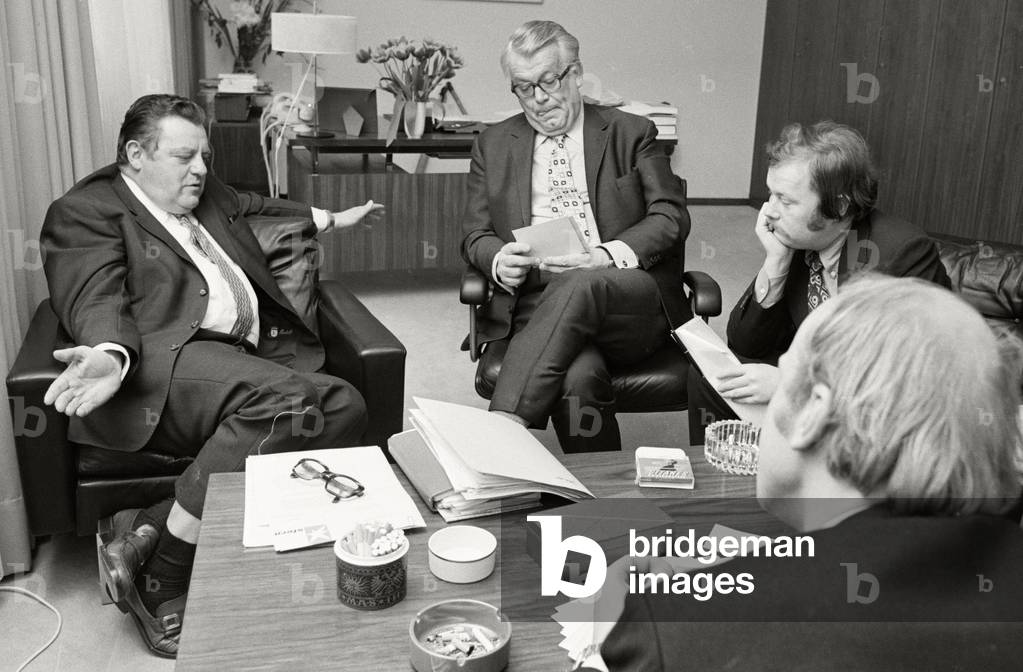 CSU party leader Franz Josef Strauß interviewed by Henri Nannen, 1971 (b/w photo)