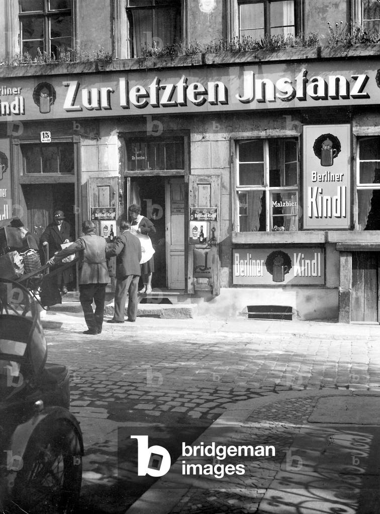 Restaurant in Berlin's Old Town, 1934 (b/w photo)
