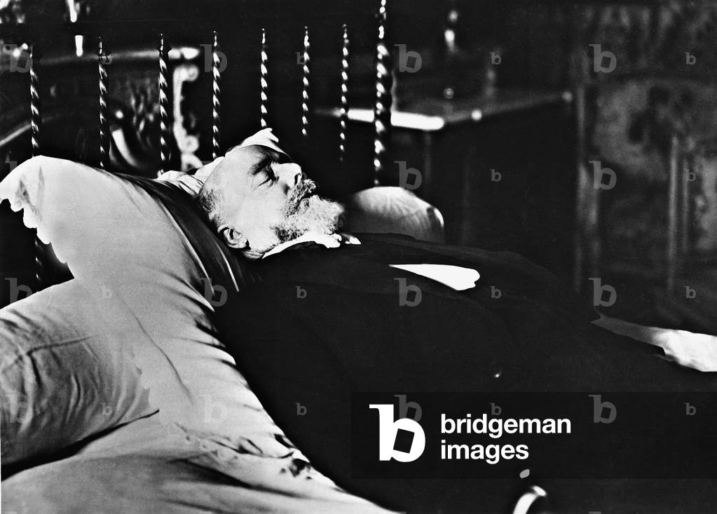 Paul Doumer on his deathbed, 1932 (b/w photo)