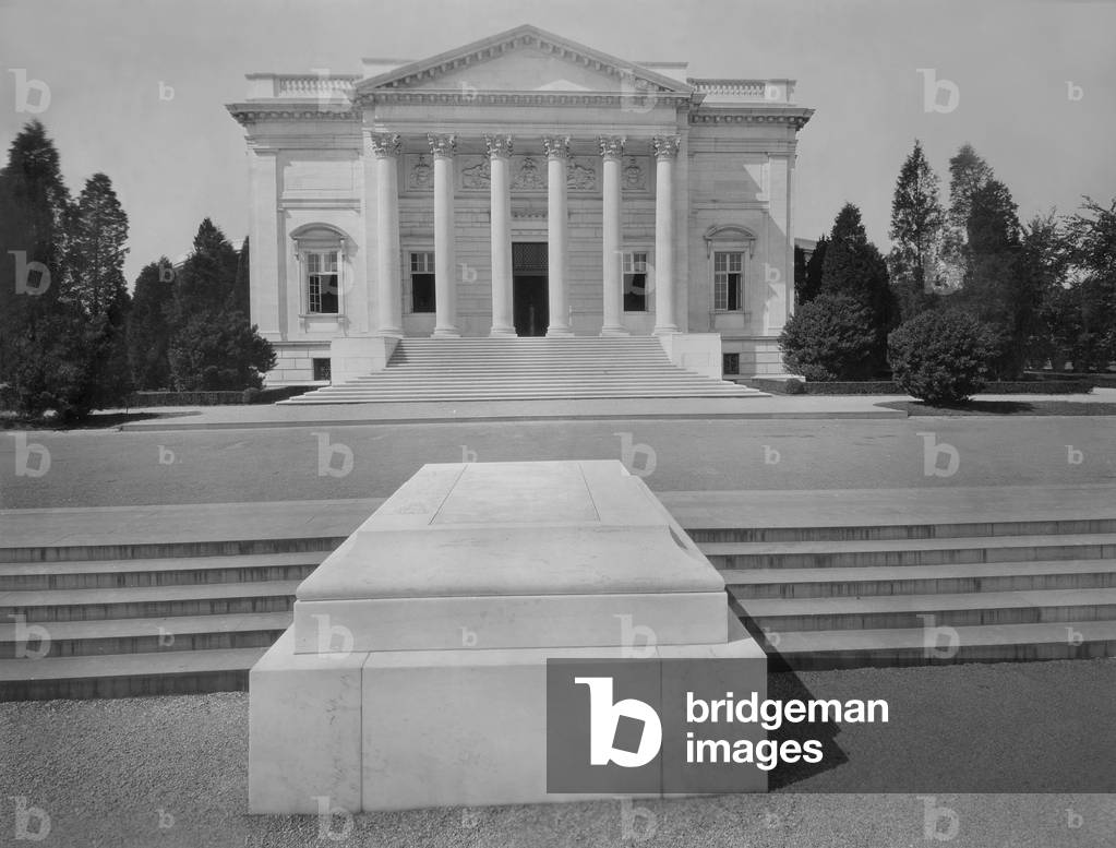 Amphitheater and Tomb of the Unknown Soldier at Arlington National Cemetery, 1927 (b/w photo)