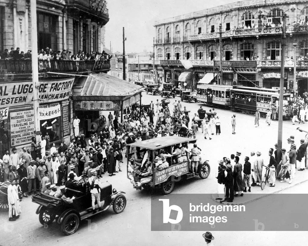Shanghai in the early 30's (b/w photo)