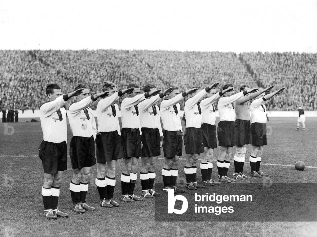 Football match Scotland against Germany, 1936 (b/w photo)
