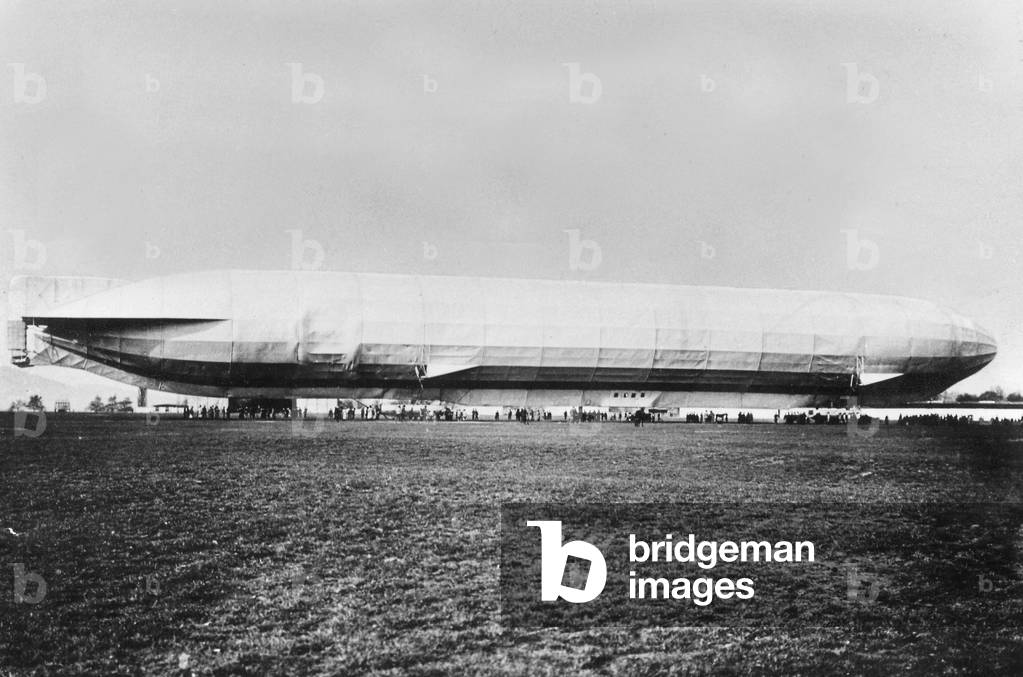 The Zeppelin airship 'LZ 4' on the landing area of Metz, 1908 (b/w photo)