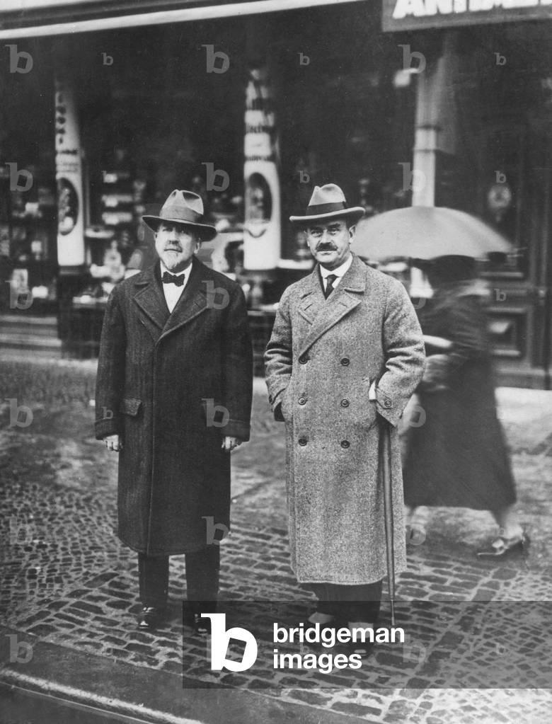 Heinrich and Thomas Mann, in front of the Anhalter Station, Berlin, 1928 (b/w photo)