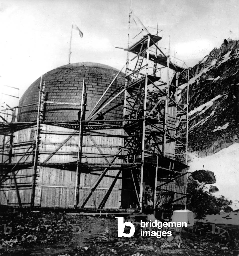 S. A. Andree's balloon hangar at Spitsbergen, Sweden, 1897 (b/w photo)