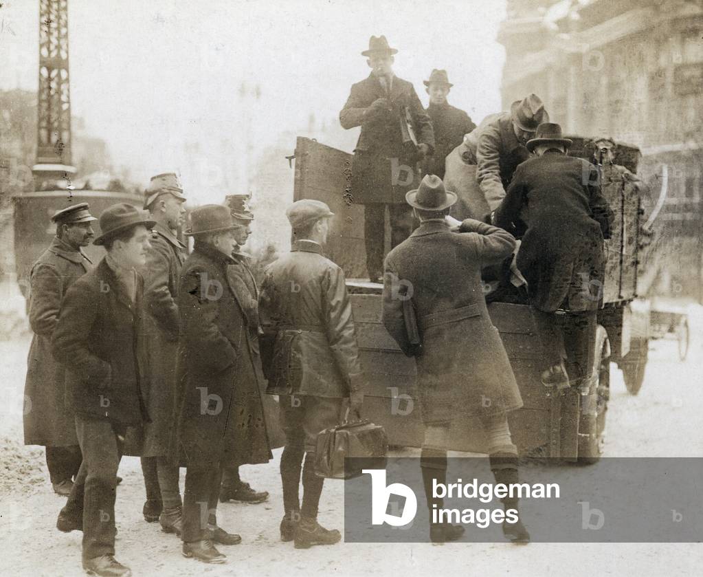 Railroad strike in the German Empire, 1922 (photo)