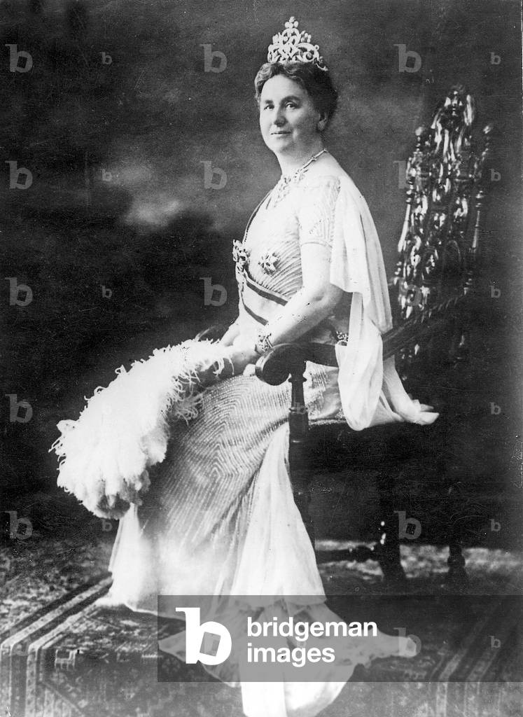 Queen Wilhelmina, 1938 (b/w photo)