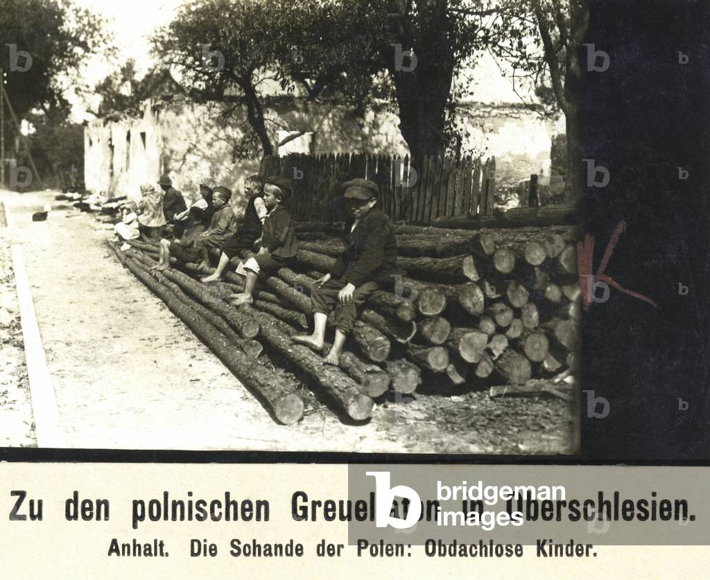 Homeless children after the Polish uprisings in Upper Silesia, around 1920