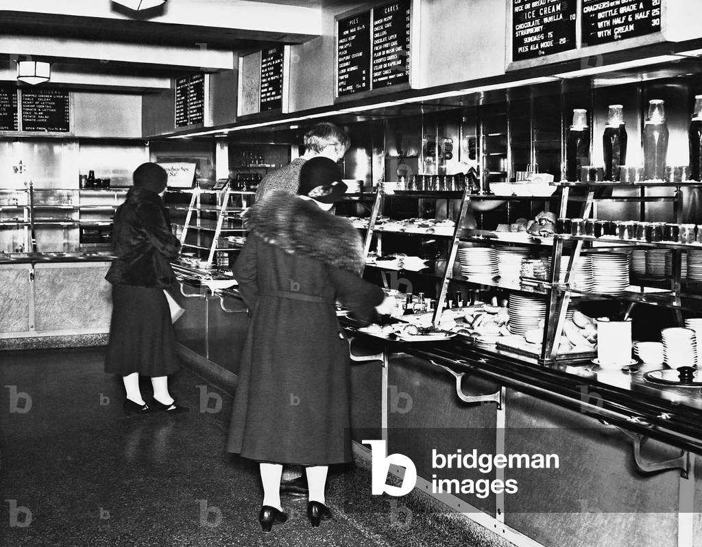 Cafeteria in New York, 1935 (b/w photo)