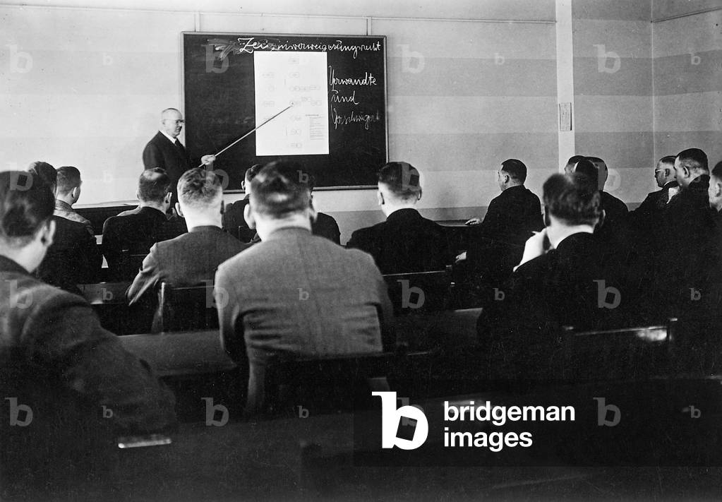 Candidates for detective superintendent at the police academy, 1931 (b/w photo)