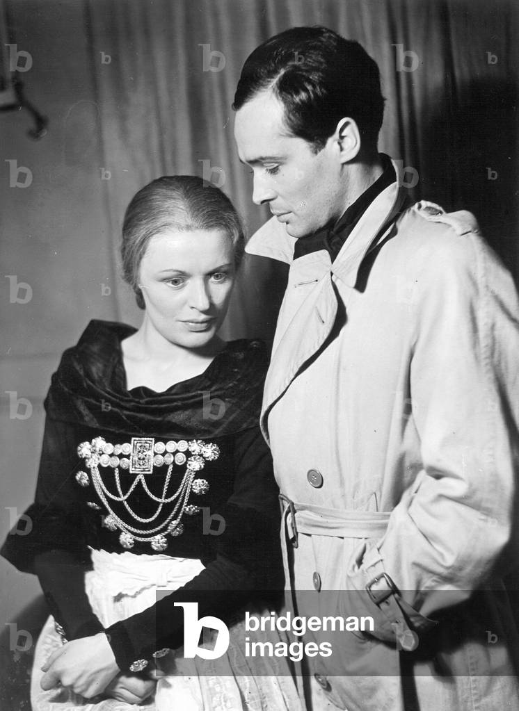 Gisela von Collande and Peter Mosbacher during the dress rehearsal for 'Linna Nordmann', 1942 (b/w photo)