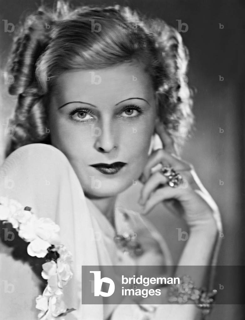 Lilian Harvey, 1938 (b/w photo)