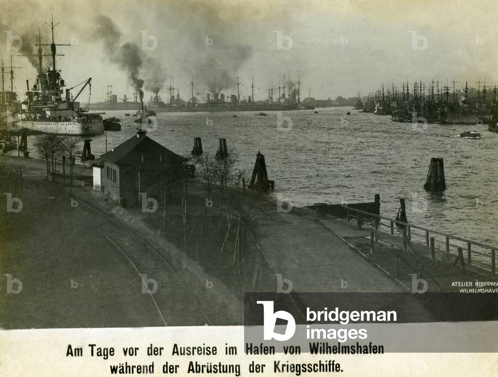 German warships before the handing over to Britain, 1918 (b/w photo)