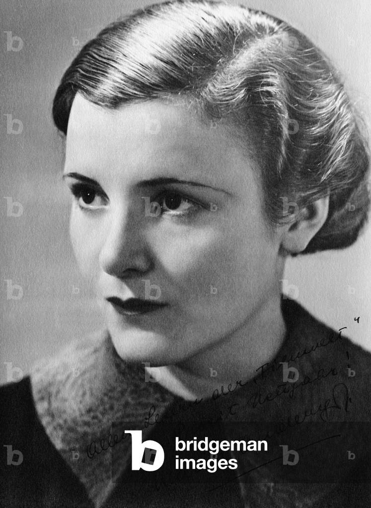 Maria Andergast, 1934 (b/w photo)