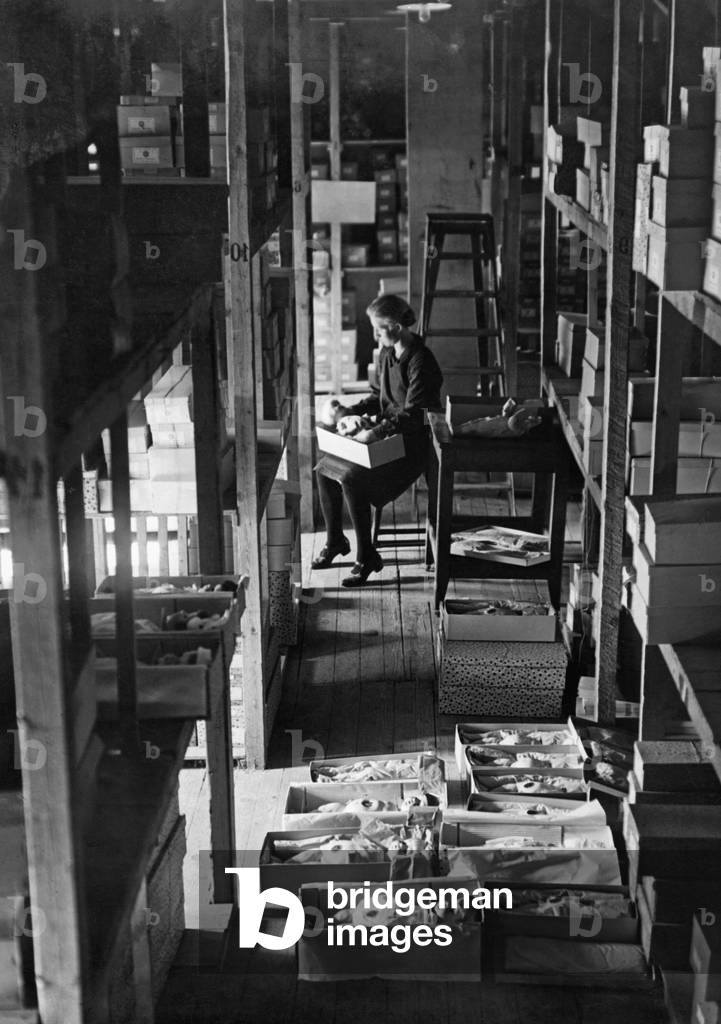 Worker in a toy factory, 1935