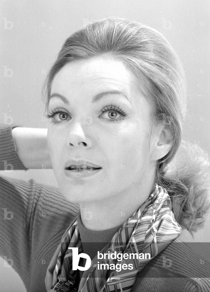 Maria Perschy, 1974 (b/w photo)