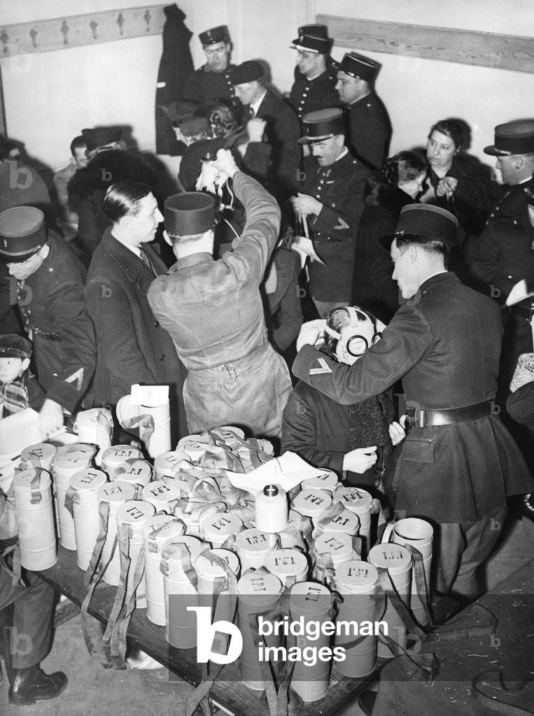Mobilization in France, 1939 (b/w photo)