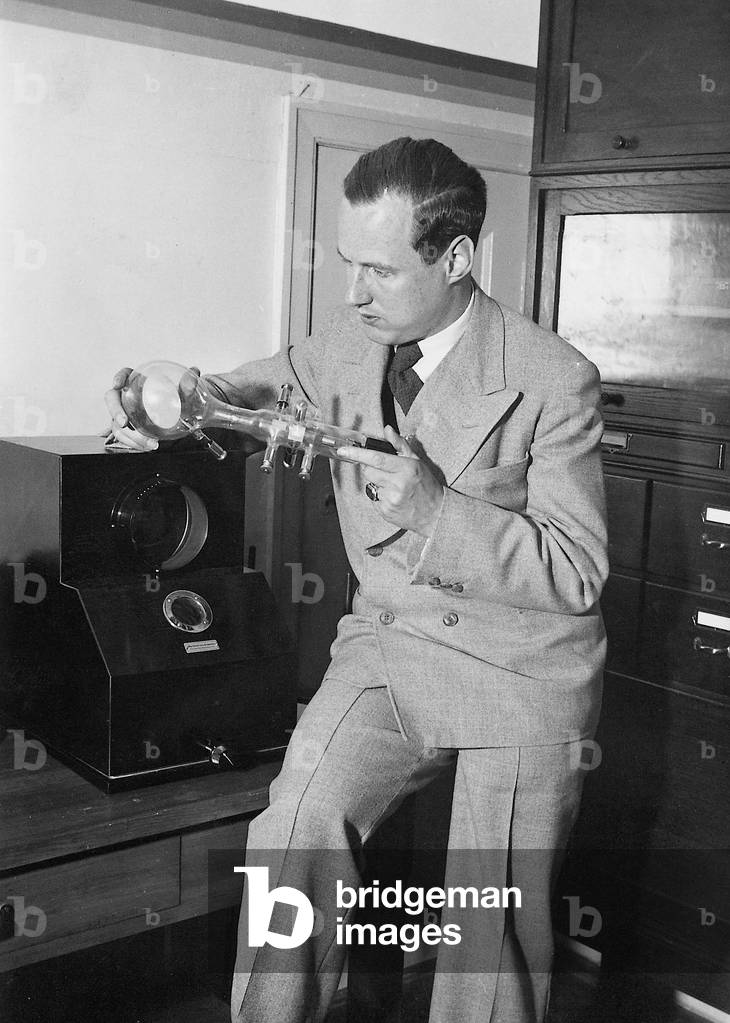 Manfred von Ardenne, 1933 (b/w photo)