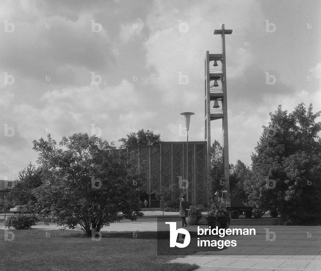 Church of St. Ansgar in the Hansaviertel, 1964 (b/w photo)
