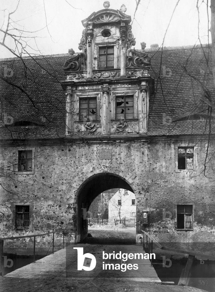 Castle Doelitz in Saxony, 1929