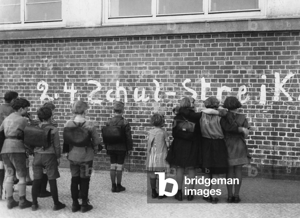 School strike, 1930-1932