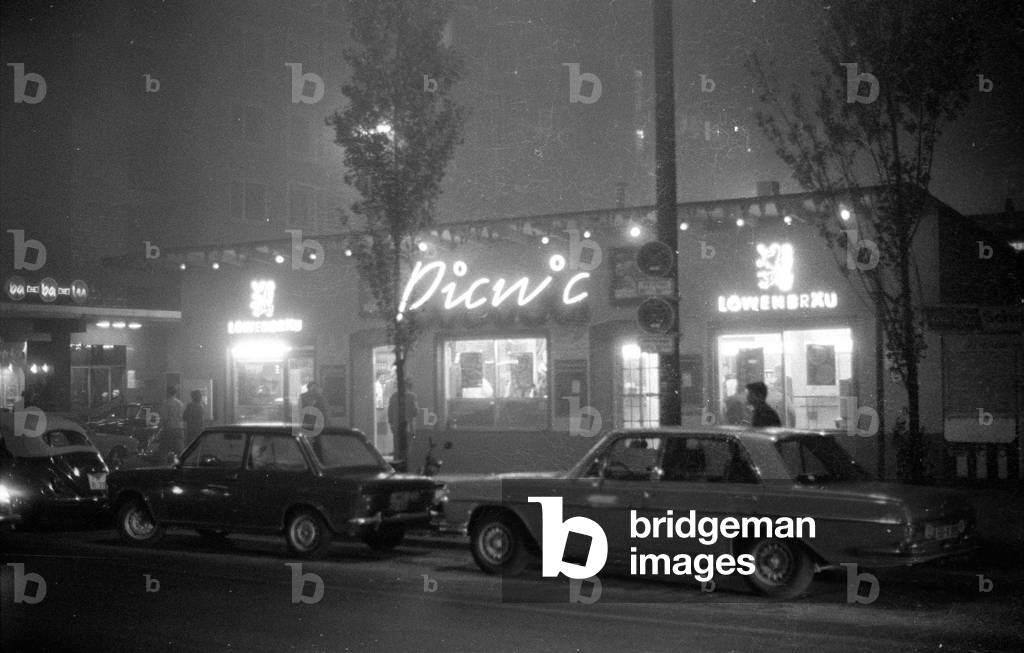 Nightlife in Schwabing, 1971 (b/w photo)