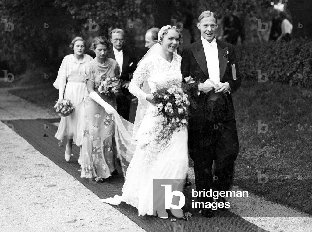 Wedding of Inge Braumueller and Dr. Betz, 1934 (b/w photo)