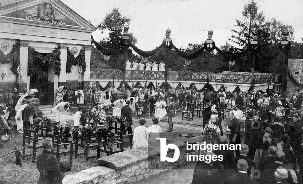 Wilhelm II in the Roman fort Saalburg (b/w photo)