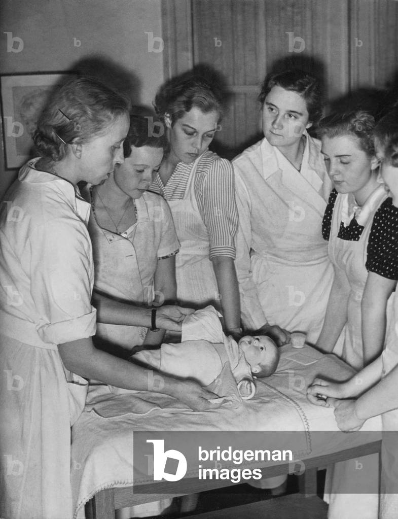 Lesson at the Reich Bride School (b/w photo)