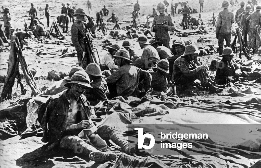 Resting British troops in Greece, 1915 (b/w photo)