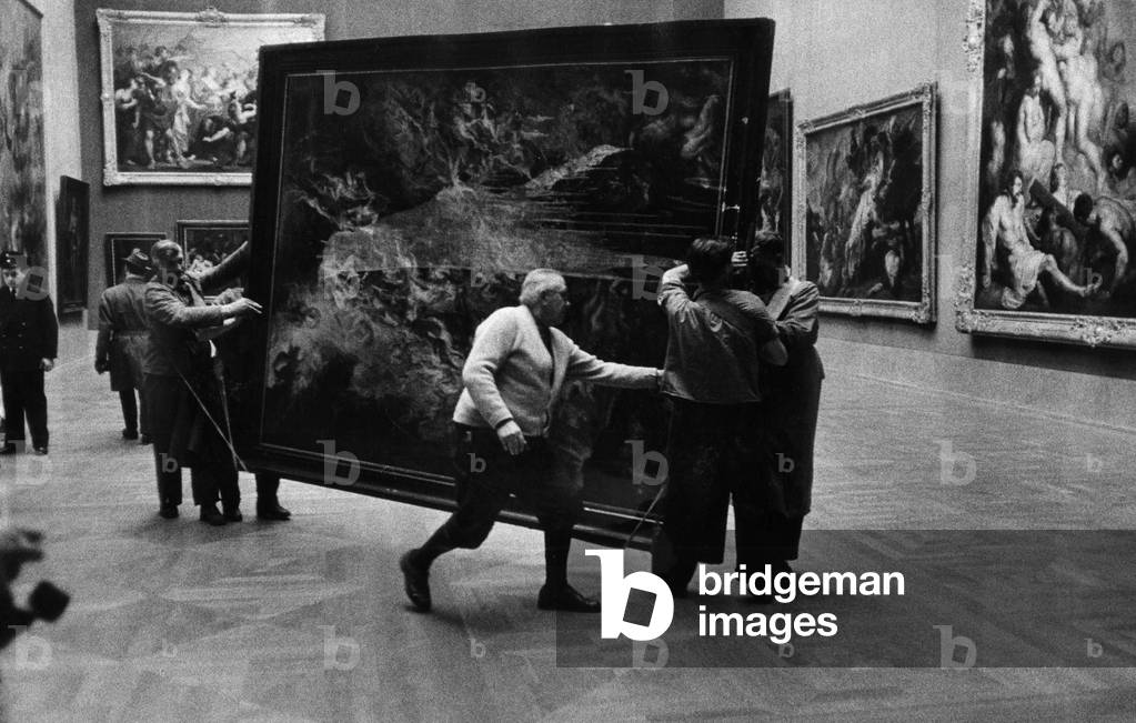 Acid attack on Peter Paul Rubens's painting 'The Fall of the Damned', 1959 (b/w photo)