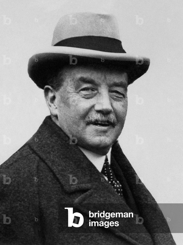 Arthur Henderson (b/w photo)
