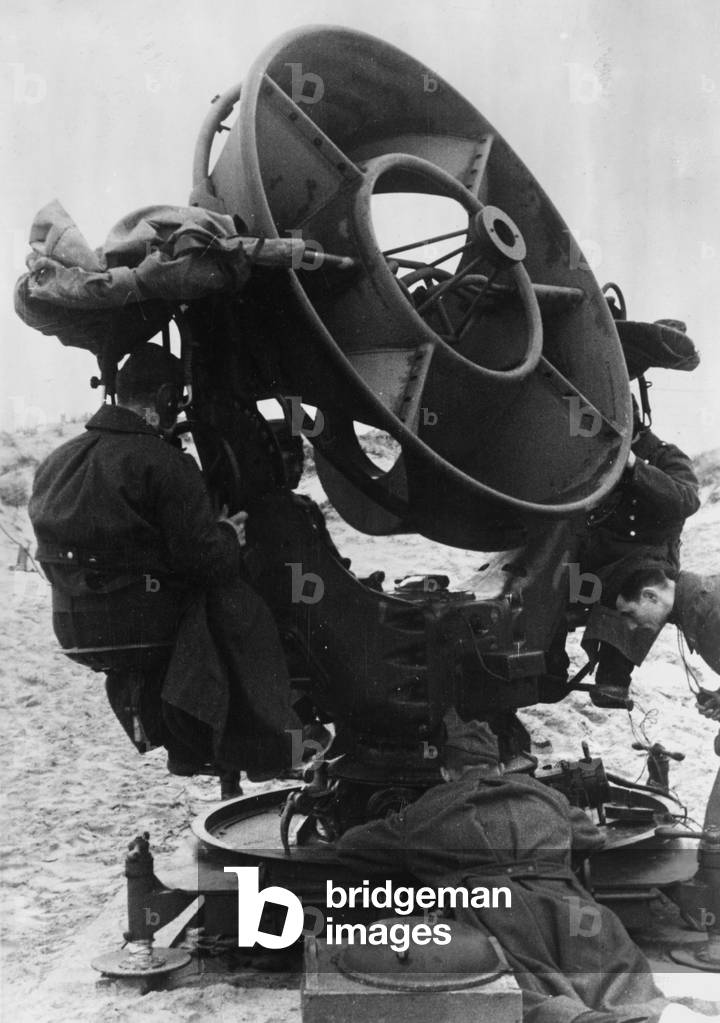 German sound detector on the Atlantic Wall, 1944 (b/w photo)