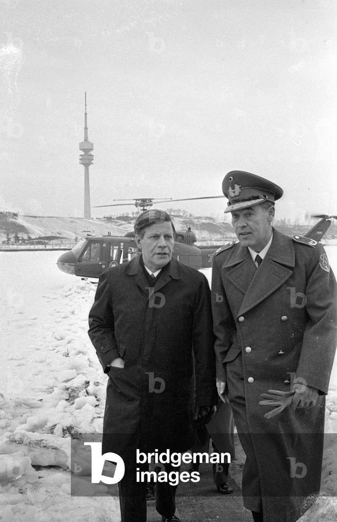 Helmut Schmidt in Munich 1970 (b/w photo)