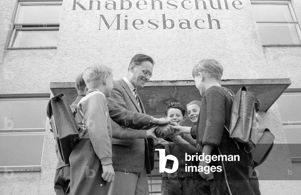 Teacher Rudolf Pikola becomes mayor, 1960 (b/w photo)