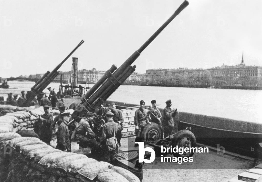 Russian antiaircraft gun in Leningrad, 1942 (b/w photo)