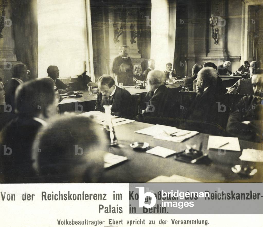 Speech by Friedrich Eberts before the Imperial Conference, 1918 (b/w photo)