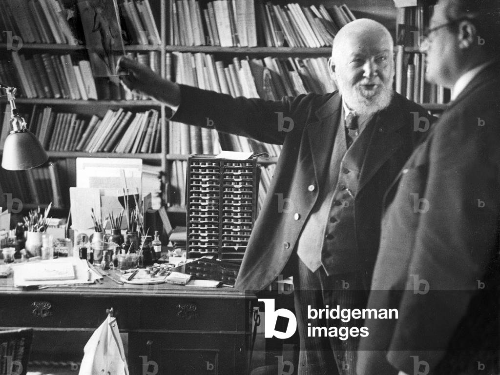 Wilhelm Ostwald in his laboratory, 1931 (b/w photo)