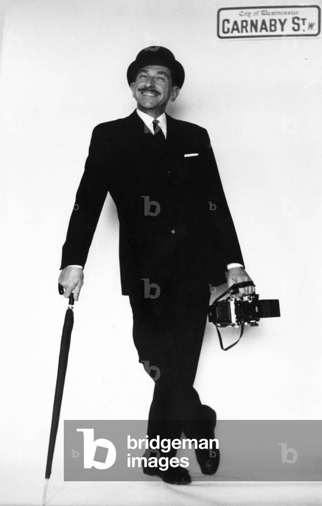 Gert Maehler in London, 1967 (b/w photo)