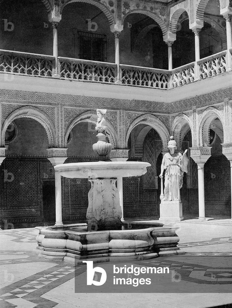 Interior courtyard of the 'House of Pilate' in Seville, 1899 (b/w photo)