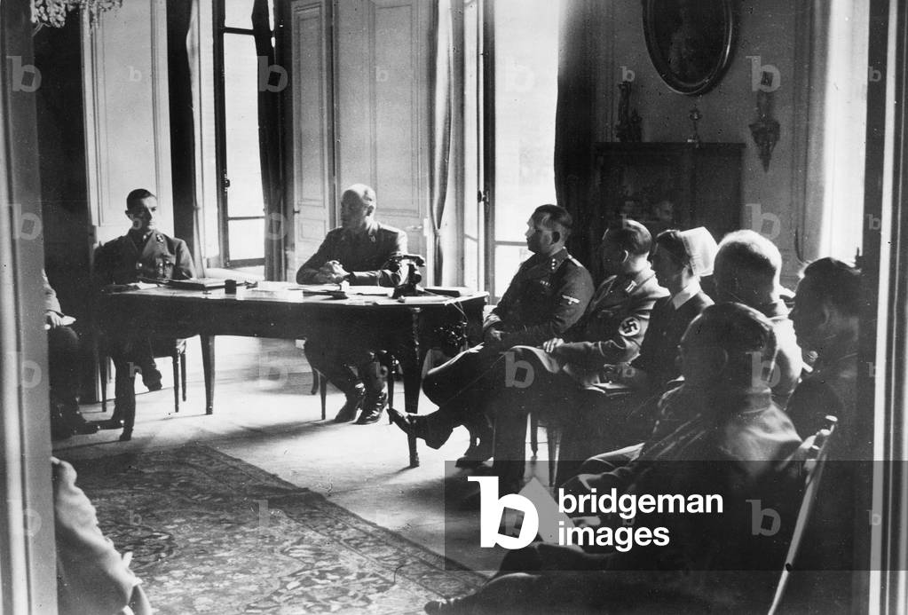 Erich Hilgenfeldt in Paris, 1940 (b/w photo)