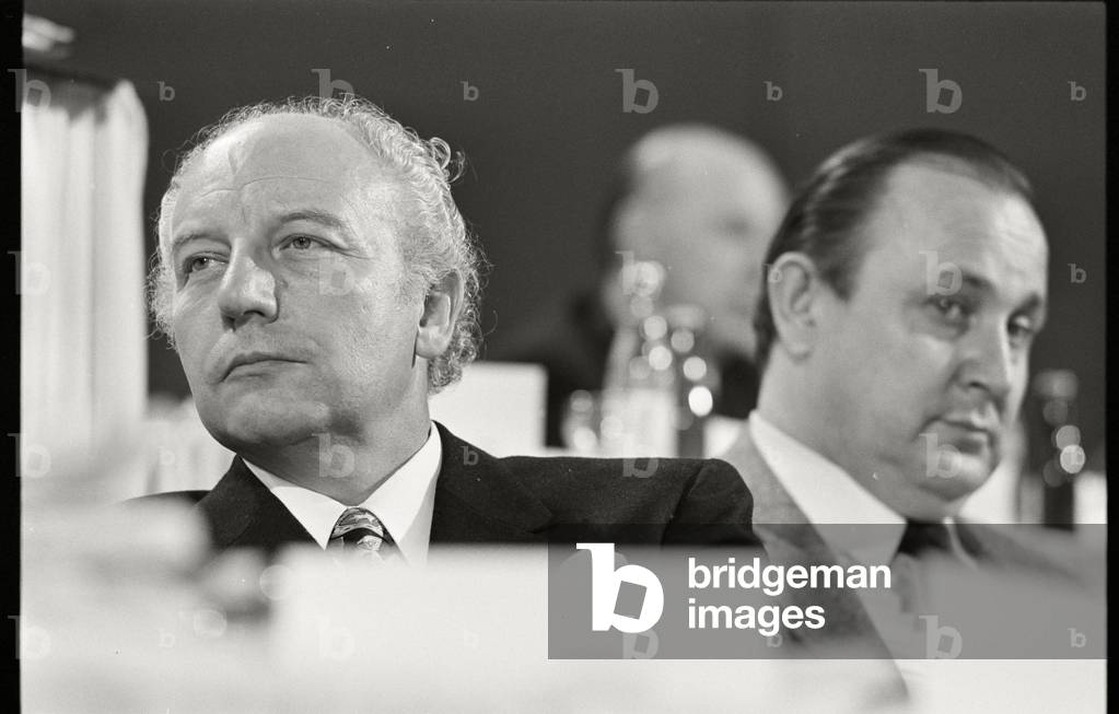 Walter Scheel at the party congress of the FDP, 1971 (b/w photo)