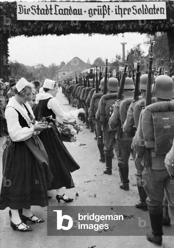 Entry of German soldiers in Landau, 1936 (b/w photo)