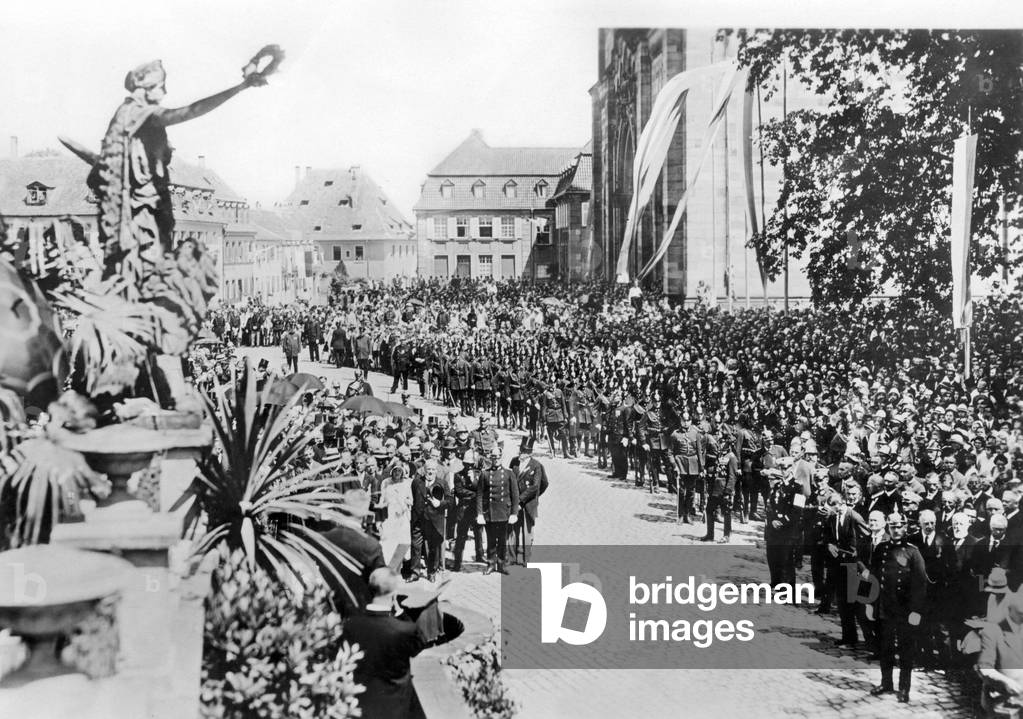 Reich Minister Treviranus giving a speech in the liberated Speyer, 1930